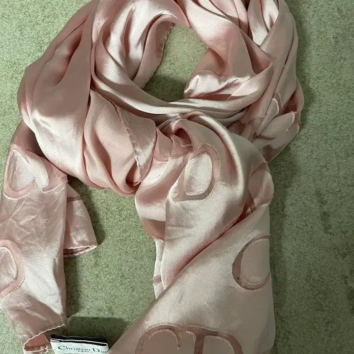 [BUNJANG] Christian Dior CD Logo Pink Silk Scarf / 150만원~>28만원(정품)크리스찬 디올 CD 로고 핑크 실크 스카프