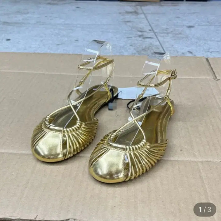 [BUNJANG] Gold Strap Sandals 230 / 골드 스트랩 샌들 230