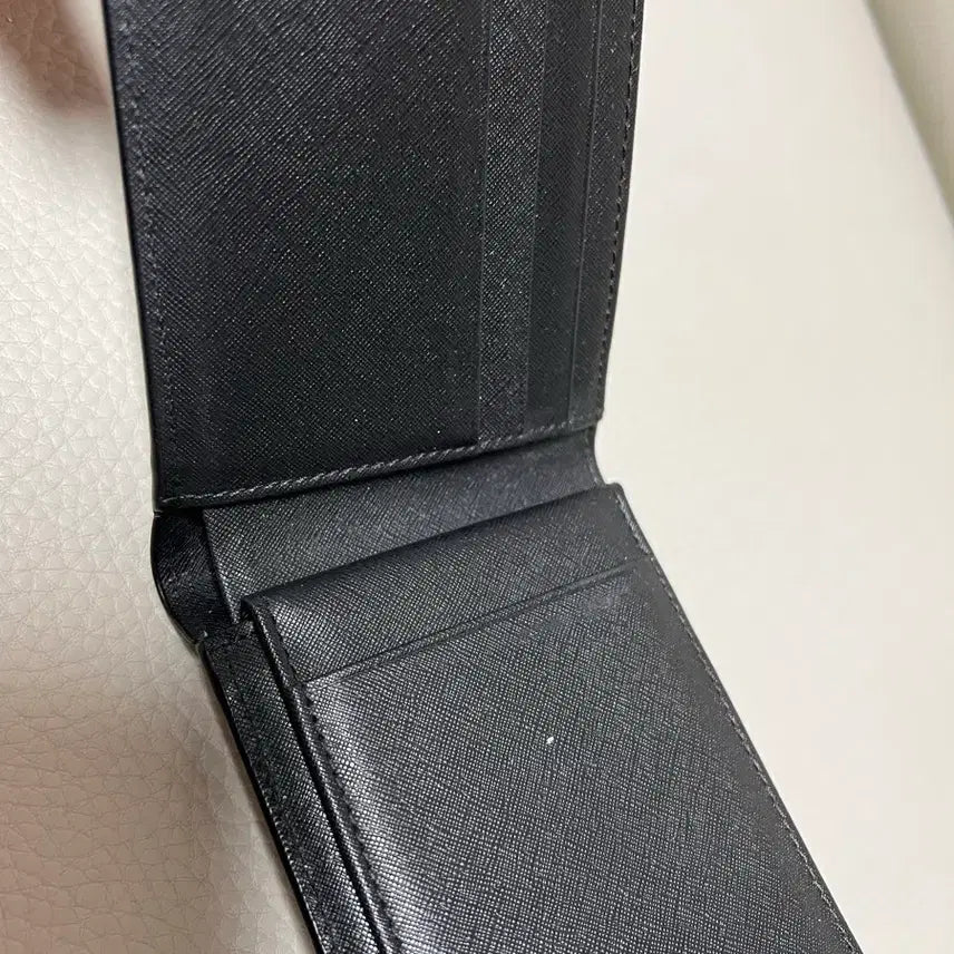 [BUNJANG] DAKS Check Pattern Leather Black Wallet / DAKS 닥스 체크 패턴 소가죽 블랙 반지갑