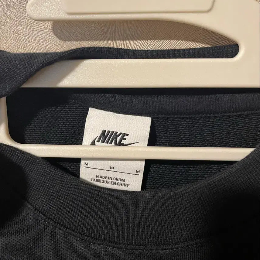 [BUNJANG] Nike Men's Embroidered Logo Sweatshirt / [M] 나이키 맨투맨 새상품