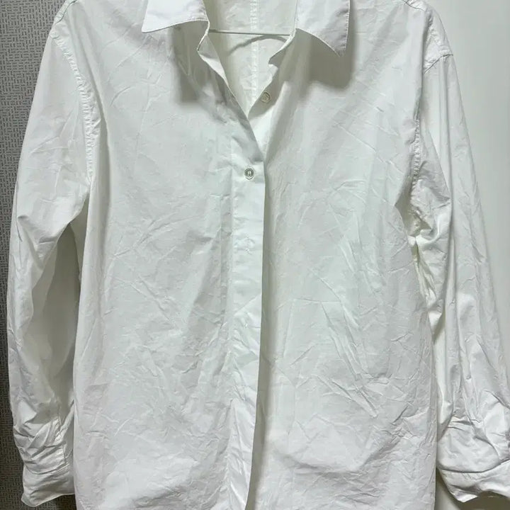 [BUNJANG] Kinda Beige Diane Shirt White / 킨다베이지 page 다이앤 셔츠 화이트