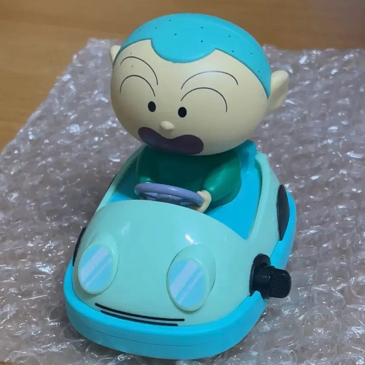 [BUNJANG] Crayon Shin-chan Hun-i Solar Figure / 짱구 훈이 자동차 솔라 피규어