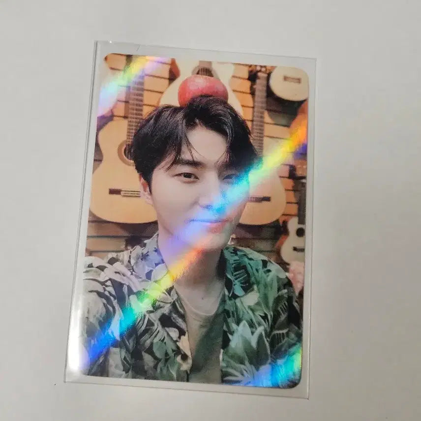 [BUNJANG] DAY6 Young K Lattey Mic 뚫지 Wemake POB Lenticular Photocard / 데이식스 영케이 포카 라뚜미 뚫지 위드뮤 렌티큘러 미공포