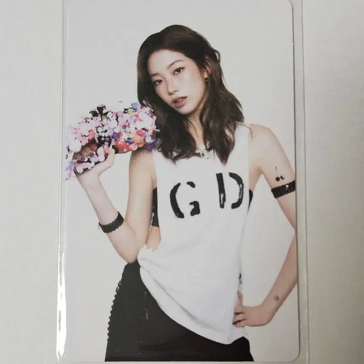 [BUNJANG] LE SSERAFIM Kazuha Photocard / 르세라핌 카즈하 포카