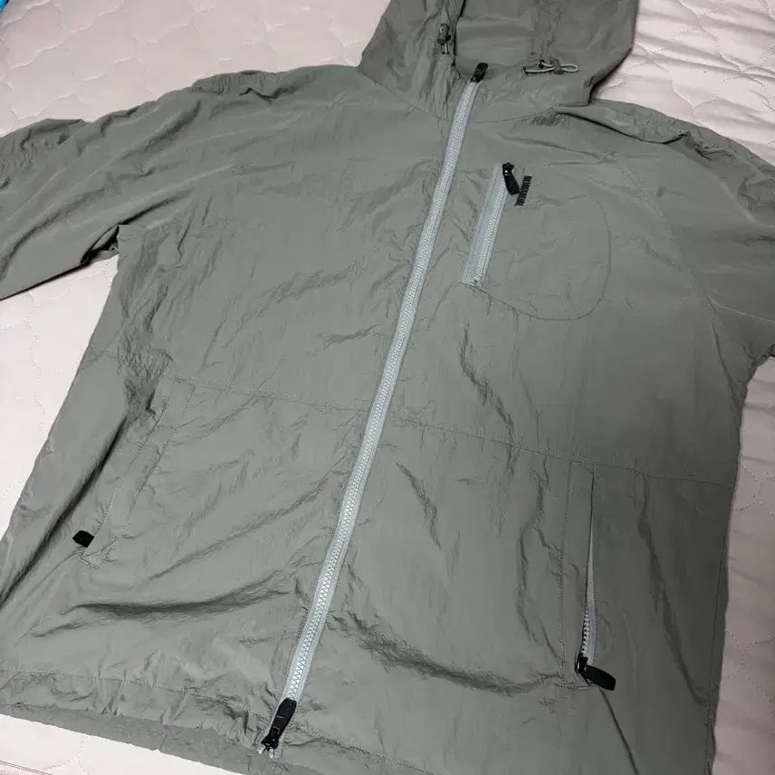 [BUNJANG] No.Manual SAIL WIND SHELL - SAND GRAY - L Size / 노매뉴얼 SAIL WIND SHELL - SAND GRAY - L사이즈