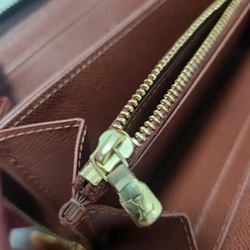 [BUNJANG] Louis Vuitton Monogram Wallet / (정품)루이비통 월릿 모노그램 지퍼.지퍼돌이 지갑.장지갑 판매합니다