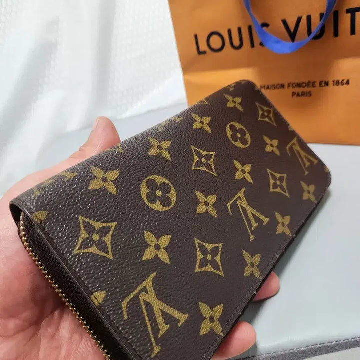 [BUNJANG] Louis Vuitton Monogram Wallet / (정품)루이비통 월릿 모노그램 지퍼.지퍼돌이 지갑.장지갑 판매합니다