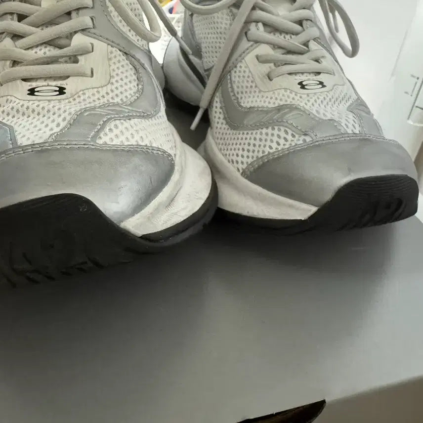 [BUNJANG] Balenciaga Circuit Silver / [42] 발렌시아가 서킷 실버