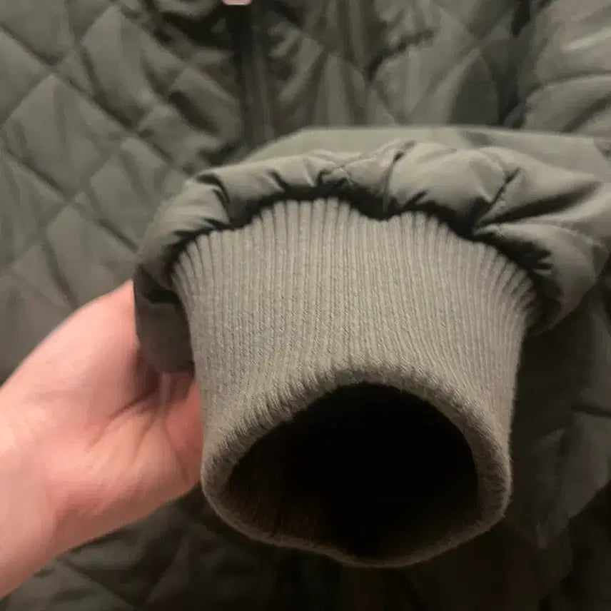 [BUNJANG] Carhartt Quilted Padded Jacket (S) / 칼하트 퀄팅패딩 S