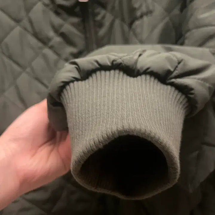 [BUNJANG] Carhartt Quilted Padded Jacket (S) / 칼하트 퀄팅패딩 S