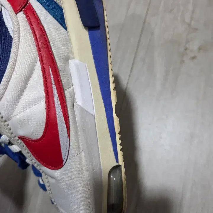 [BUNJANG] Nike Sacai Zoom Cortez SP White and University Red / 나이키 사카이 줌 코르테즈SP 화이트 앤 유니버시티 레드