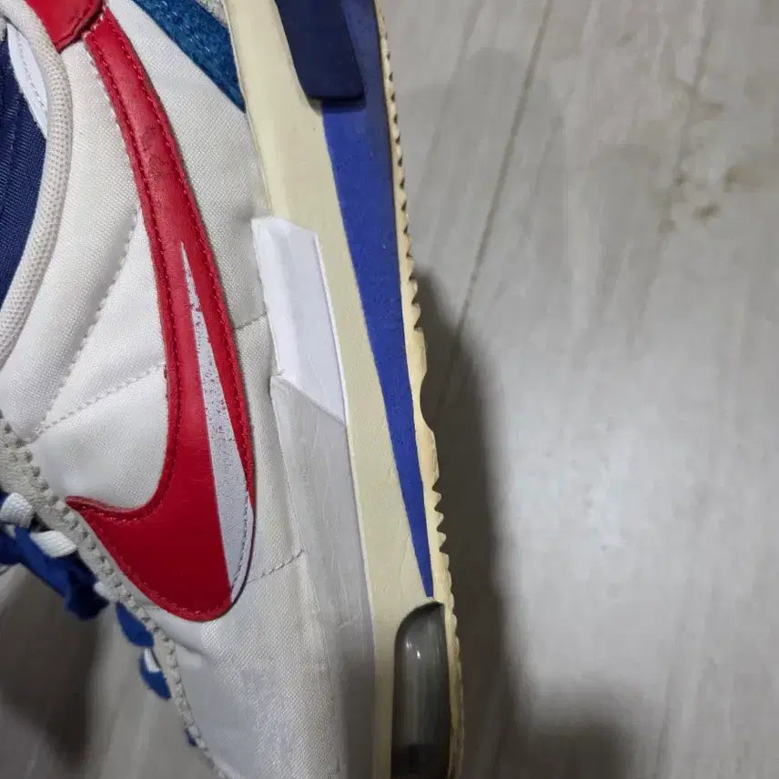 [BUNJANG] Nike Sacai Zoom Cortez SP White and University Red / 나이키 사카이 줌 코르테즈SP 화이트 앤 유니버시티 레드