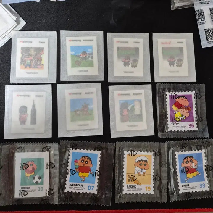 [BUNJANG] Crayon Shin-chan Sticker, Lenticular Chip Bundle Set / 짱구 띠부씰 우표씰 렌티큘러칩 일괄