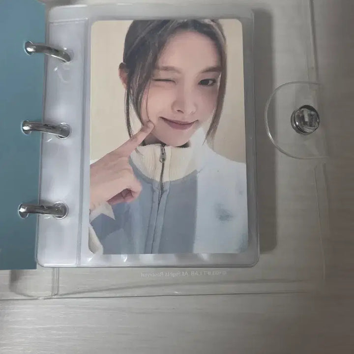 [BUNJANG] ILLIT Fanclub Membership Kit Binder / ILLIT 팬클럽 멤버십 키트 바인더