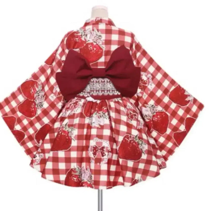 [BUNJANG] Tualice Strawberry Pattern Yukata / 투앨리스 딸기 패턴 유카타(매드펑크 로리타 바디라인 서브컬쳐)