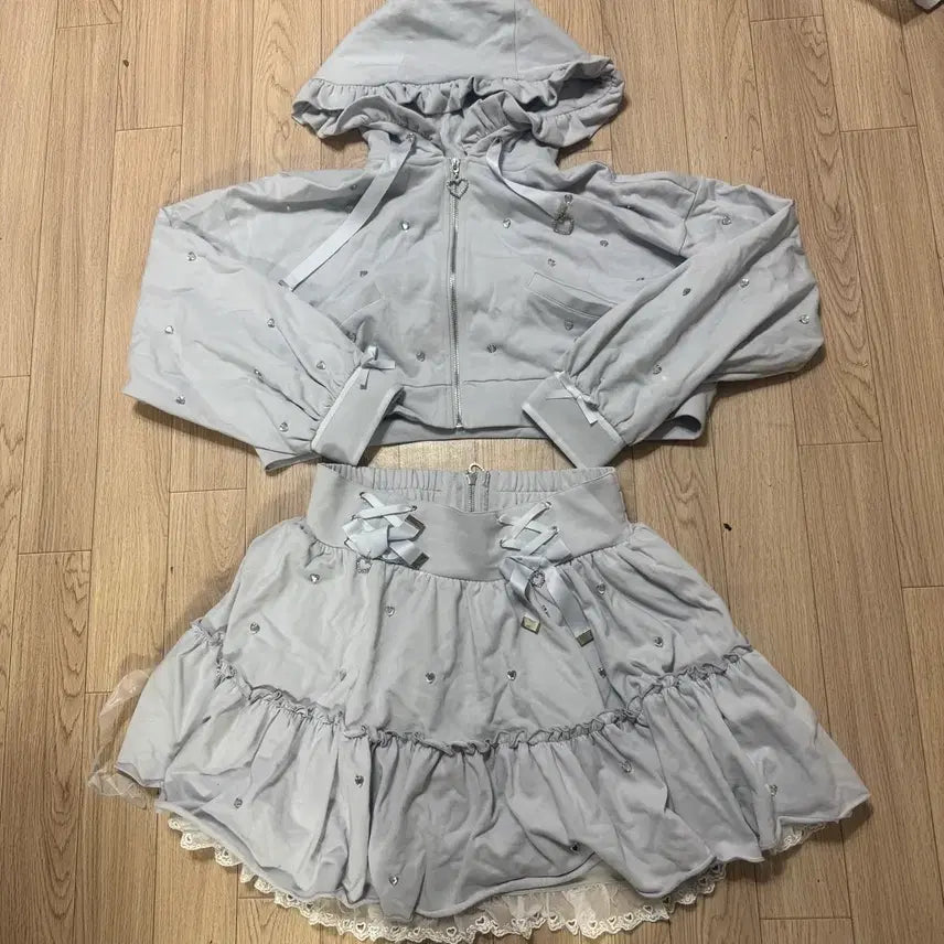 [BUNJANG] Crop Hoodie Set / 레이스 프릴 하트 장식 크롭 후드집업 셋업(양산형 로리타 마즈 리즈리사)