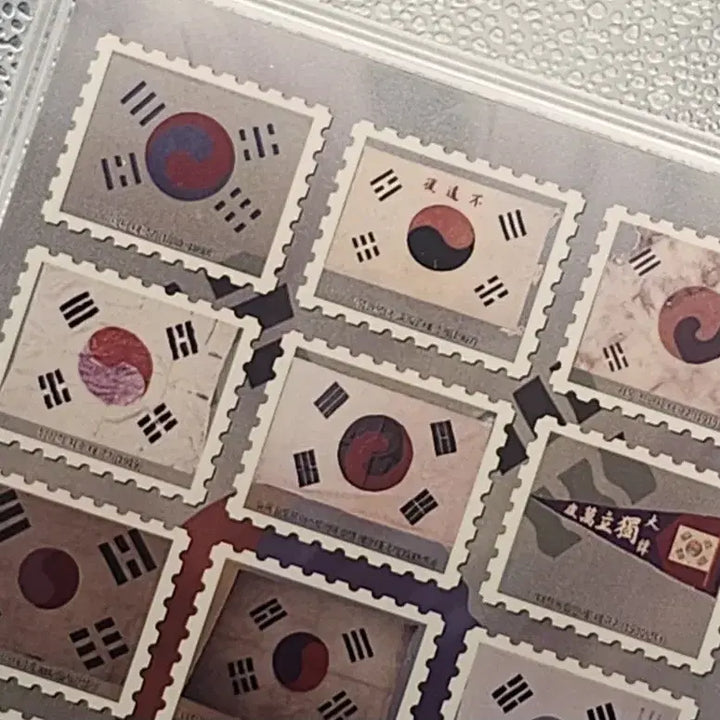 [BUNJANG] Historical Taegeukgi Silver Frame / 역사속 태극기 A5 우표형 실버 액자