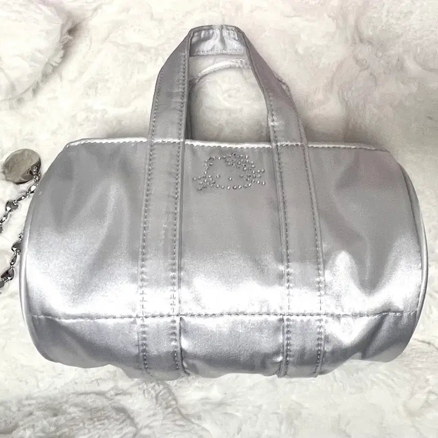 [BUNJANG] Hello Kitty Silver Satin Mini Tote Bag / 실버 헬로키티 새틴 미니 토트백