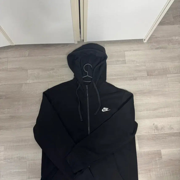 [BUNJANG] Nike Black Hooded Sweatshirt / 나이키 블랙 후드집업
