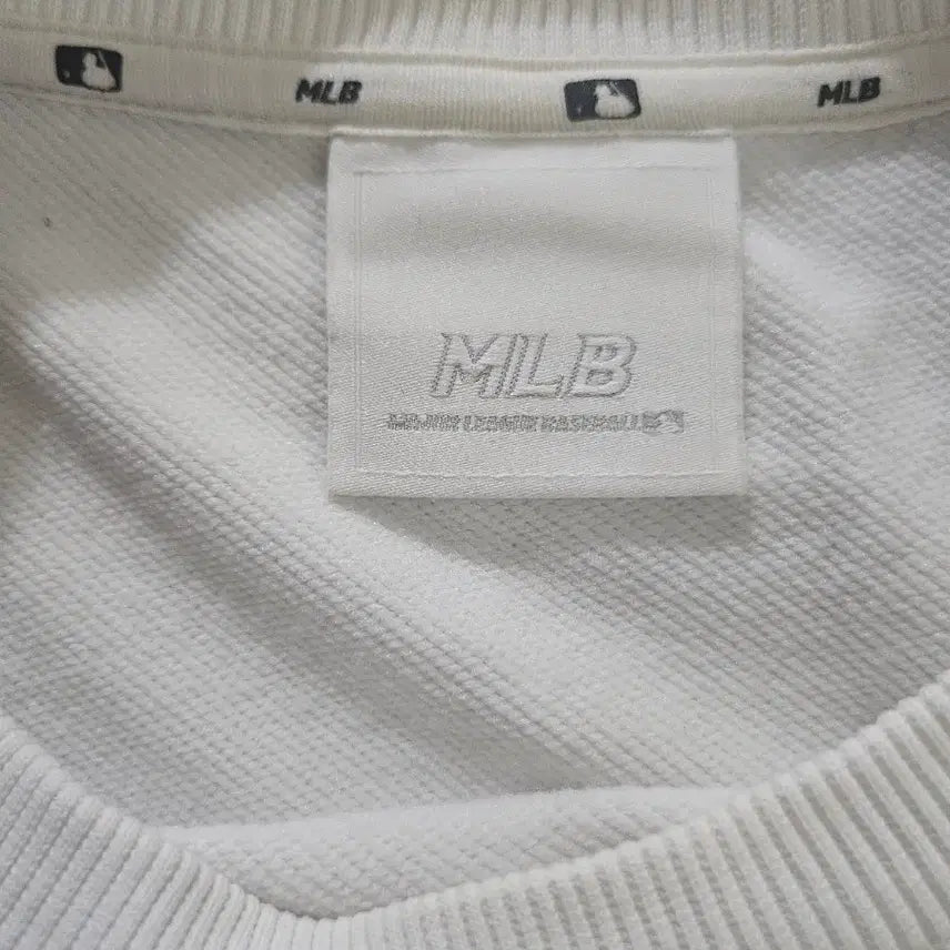 [BUNJANG] MLB New York Yankees Sweatshirt White L / MLB Yankees 양키스 맨투맨 화이트