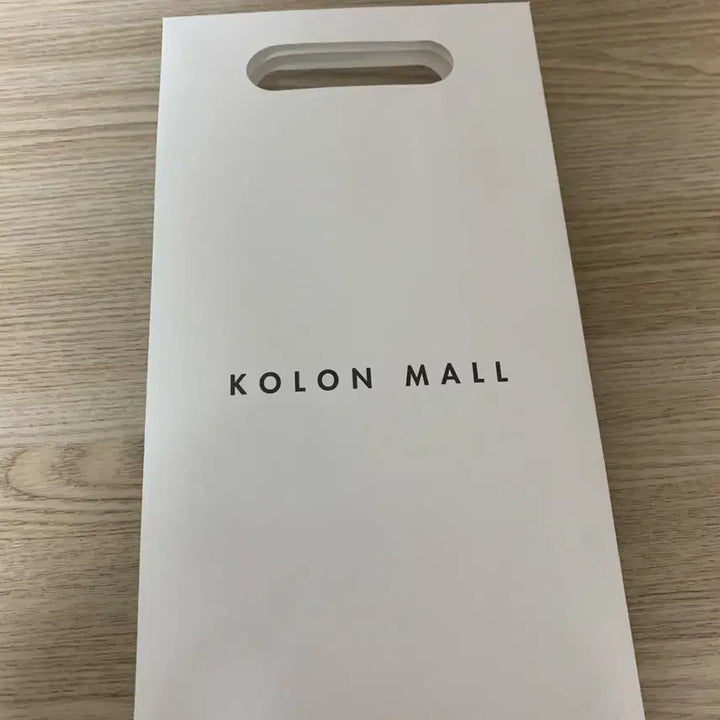 [BUNJANG] Henry Cotton's Blue Diamond Scarf / 헨리코튼 블루 마름모 스카프 판매