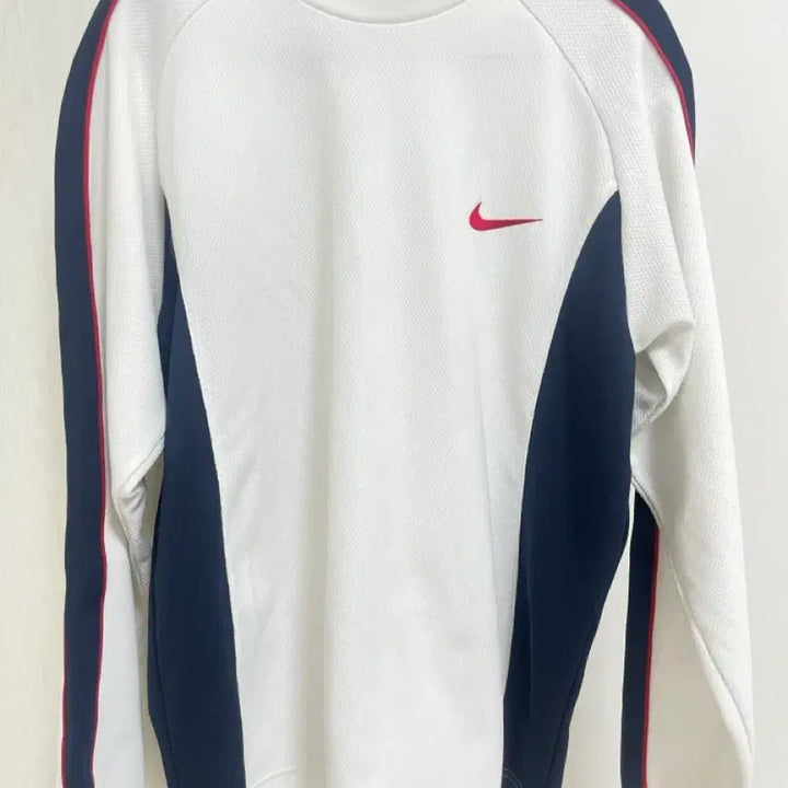 [BUNJANG] Nike White/Navy Long Sleeve T-Shirt / 나이키 화이트/네이비 긴팔 티셔츠