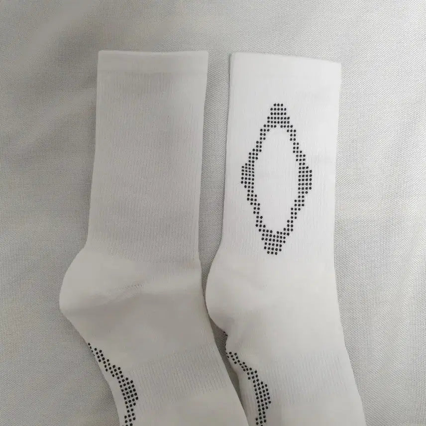 [BUNJANG] Mischief Socks / 미스치프 양말