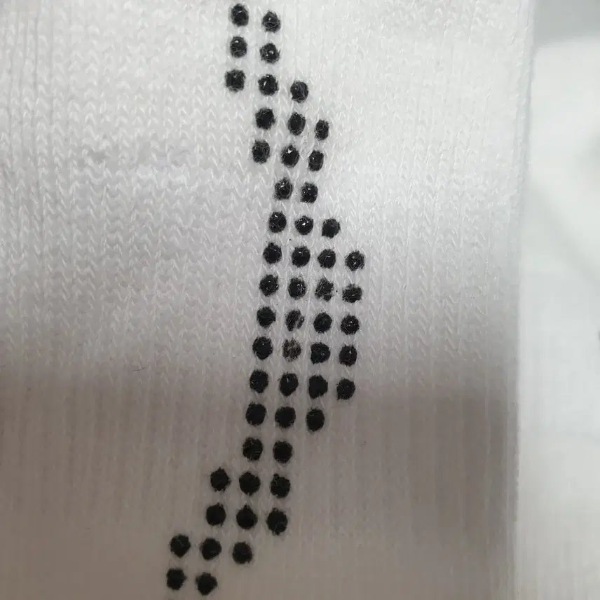 [BUNJANG] Mischief Socks / 미스치프 양말