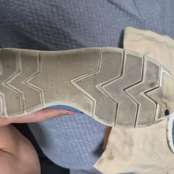 [BUNJANG] Louis Vuitton Denim Monogram Sneakers / 루이비통 데님 모노그램 스니커즈