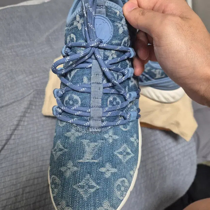 [BUNJANG] Louis Vuitton Denim Monogram Sneakers / 루이비통 데님 모노그램 스니커즈
