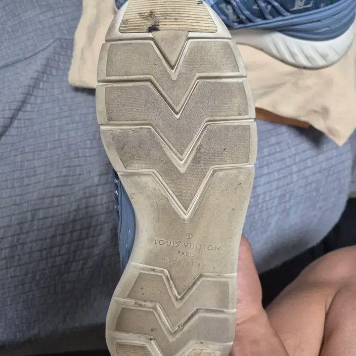 [BUNJANG] Louis Vuitton Denim Monogram Sneakers / 루이비통 데님 모노그램 스니커즈