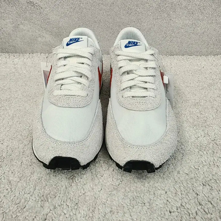 [BUNJANG] Nike Daybreak SP White University Red Classic Running Shoes / [박스풀셋] 나이키 데이브레이크SP 화이트 유니버시티레드 클래식런닝화