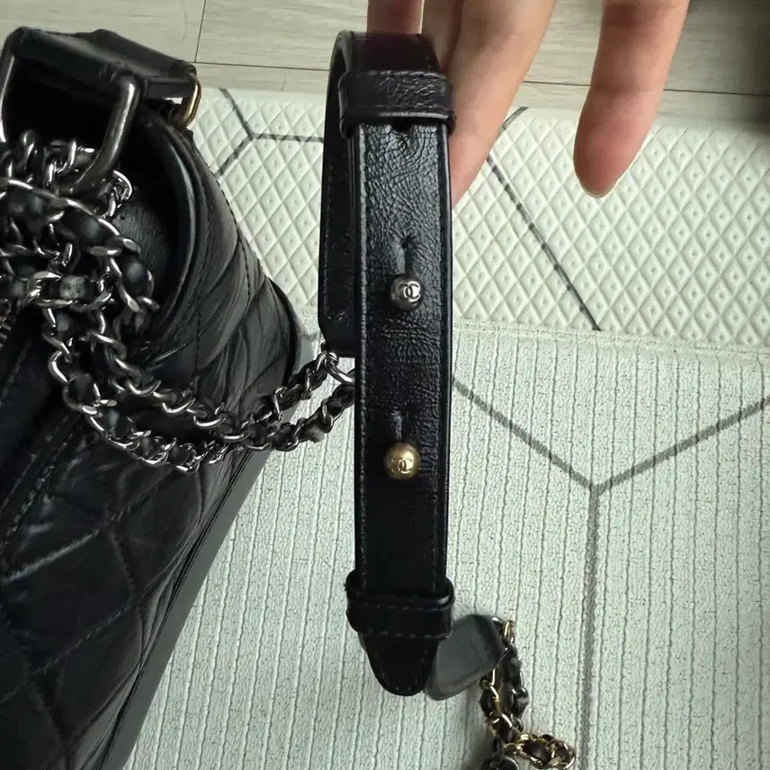 [BUNJANG] Gabrielle Hobo Bag Black Quilted Chain / 샤넬 가브리엘 호보백 블랙 퀼팅 체인
