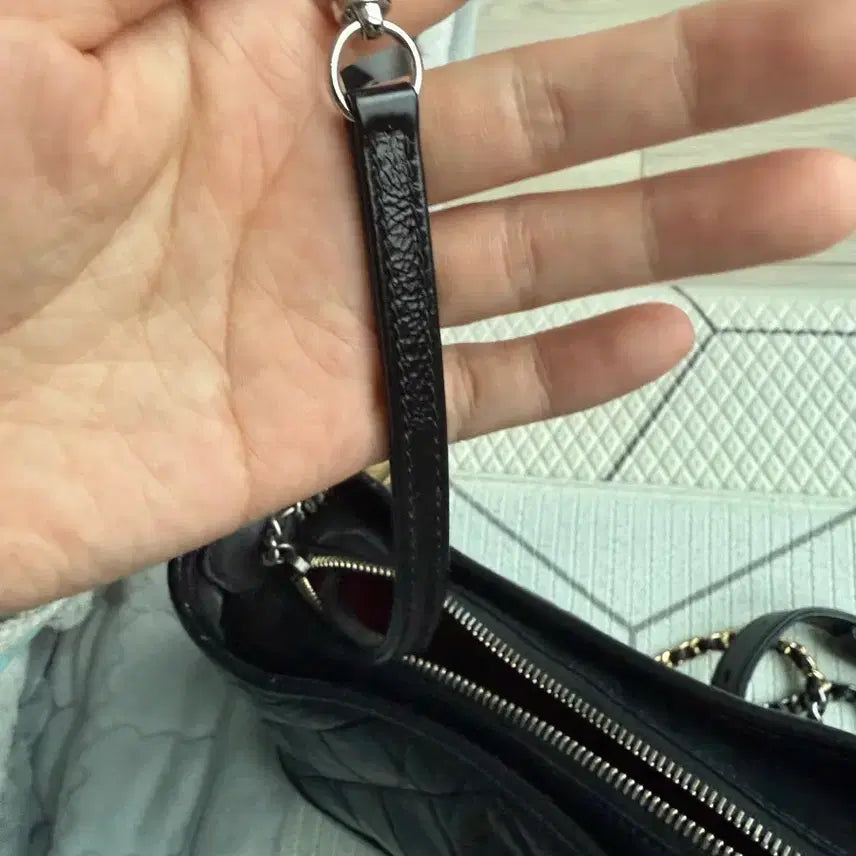 [BUNJANG] Gabrielle Hobo Bag Black Quilted Chain / 샤넬 가브리엘 호보백 블랙 퀼팅 체인