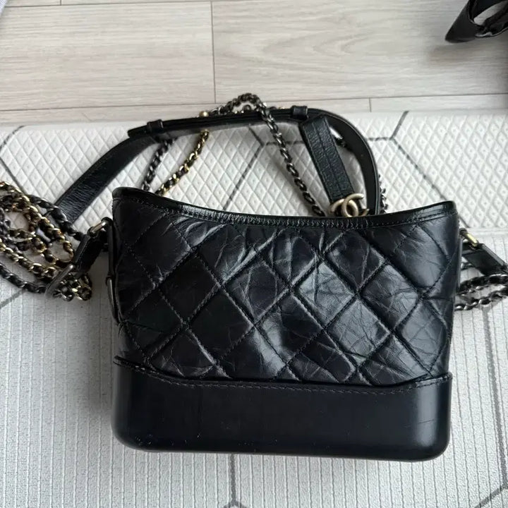 [BUNJANG] Gabrielle Hobo Bag Black Quilted Chain / 샤넬 가브리엘 호보백 블랙 퀼팅 체인