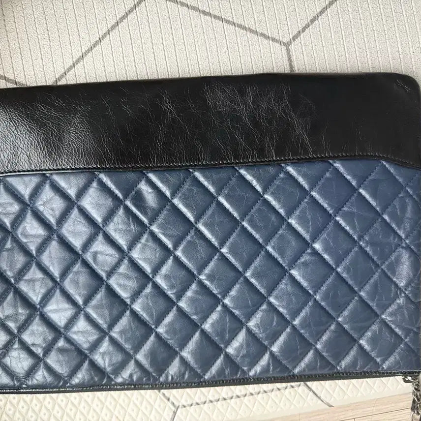[BUNJANG] Chanel Quilted Clutch / 샤넬 퀼팅 클러치 네이비 블랙
