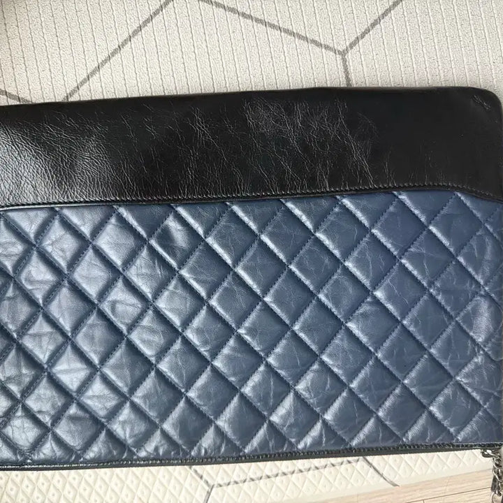[BUNJANG] Chanel Quilted Clutch / 샤넬 퀼팅 클러치 네이비 블랙