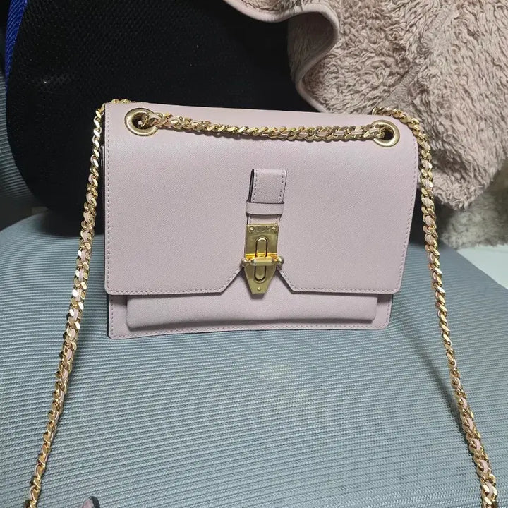 [BUNJANG] Lovecat Charmant Crossbody Bag / 러브캣 샤르망백