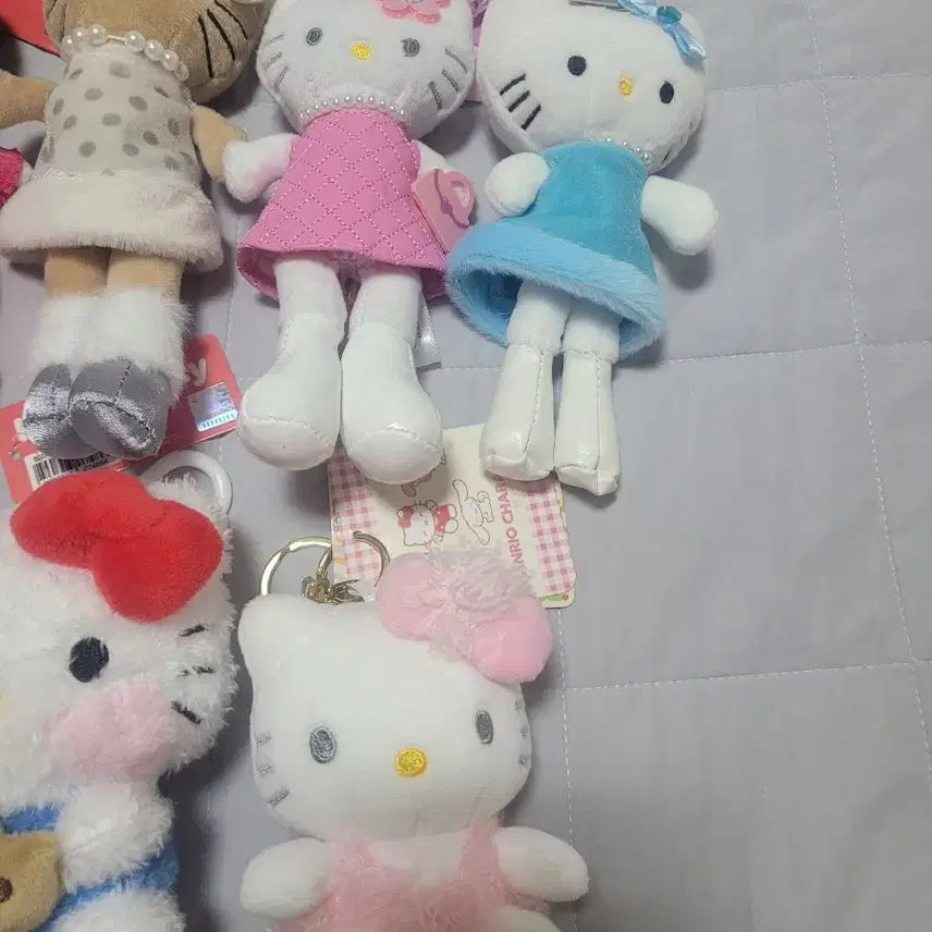 [BUNJANG] Sanrio Hello Kitty Long Legs Kitty Keyring Bundle Set / 산리오 헬로키티 롱다리키티 인형 키링 일괄 판매합니다
