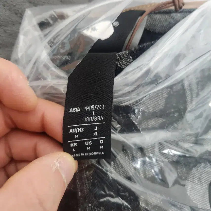 [SOLD OUT] (L) 아디다스 베이프 샤크 데님 반바지 블랙