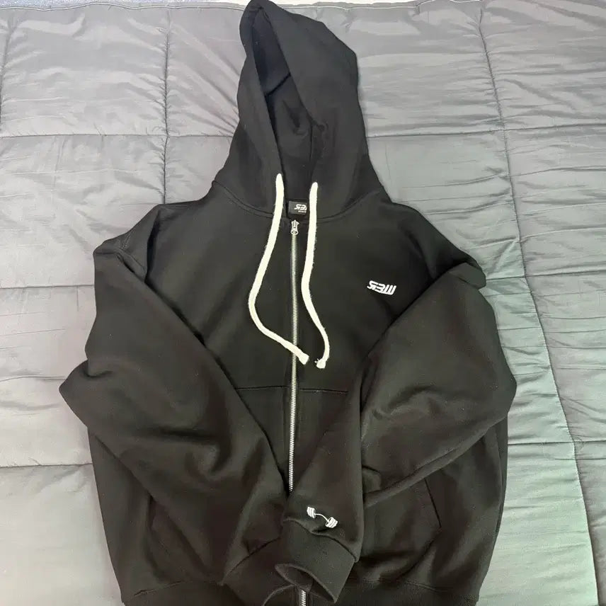 [BUNJANG] RBW 2023 Hoodie (Black) / RBW 23년도 후드집업 (블랙)