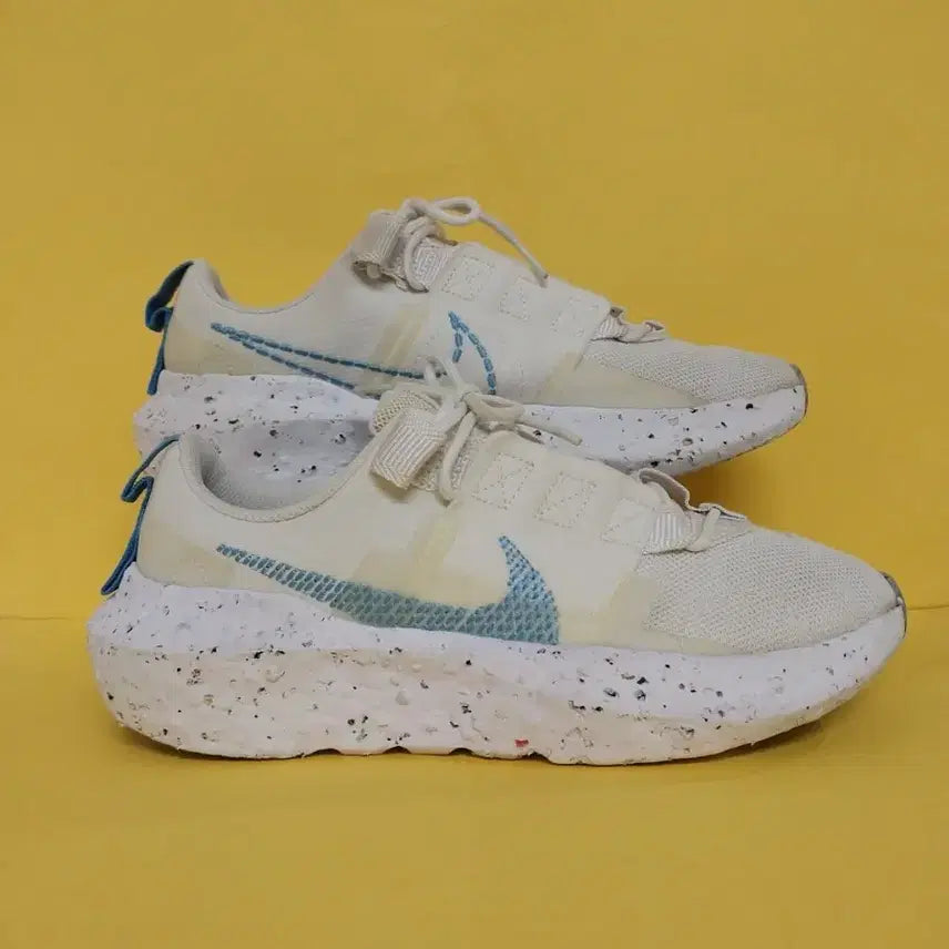 [BUNJANG] Nike Crater Impact White University Blue Sneakers (230) / 여성 나이키 운동화 (230)