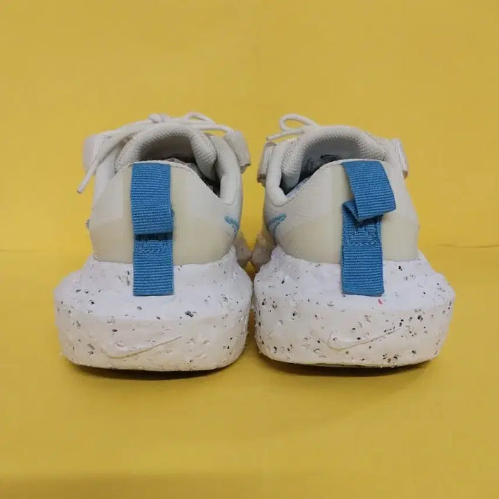 [BUNJANG] Nike Crater Impact White University Blue Sneakers (230) / 여성 나이키 운동화 (230)