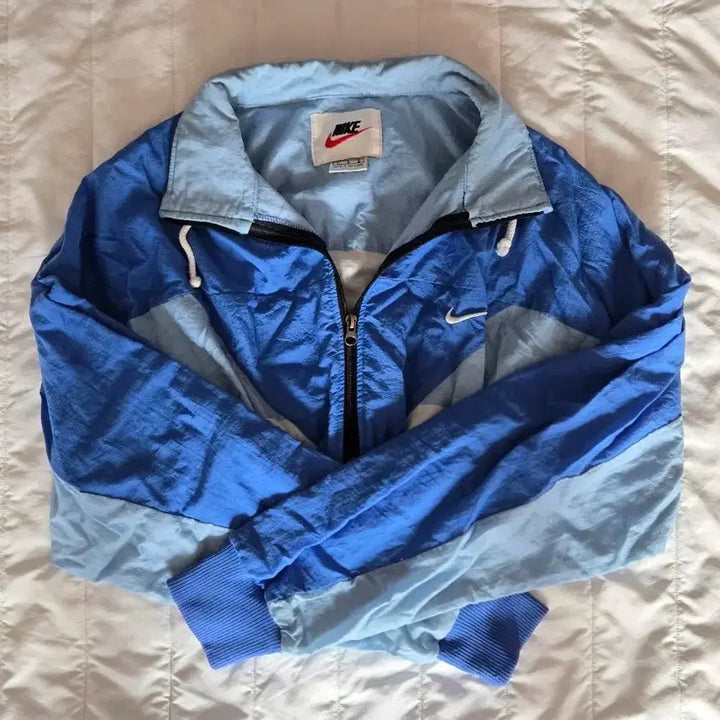 [BUNJANG] Nike Old School Cropped Windbreaker Jacket / 나이키 올드스쿨 크롭 바람막이 하늘색 대장템 포카리 빅로고 백로고
