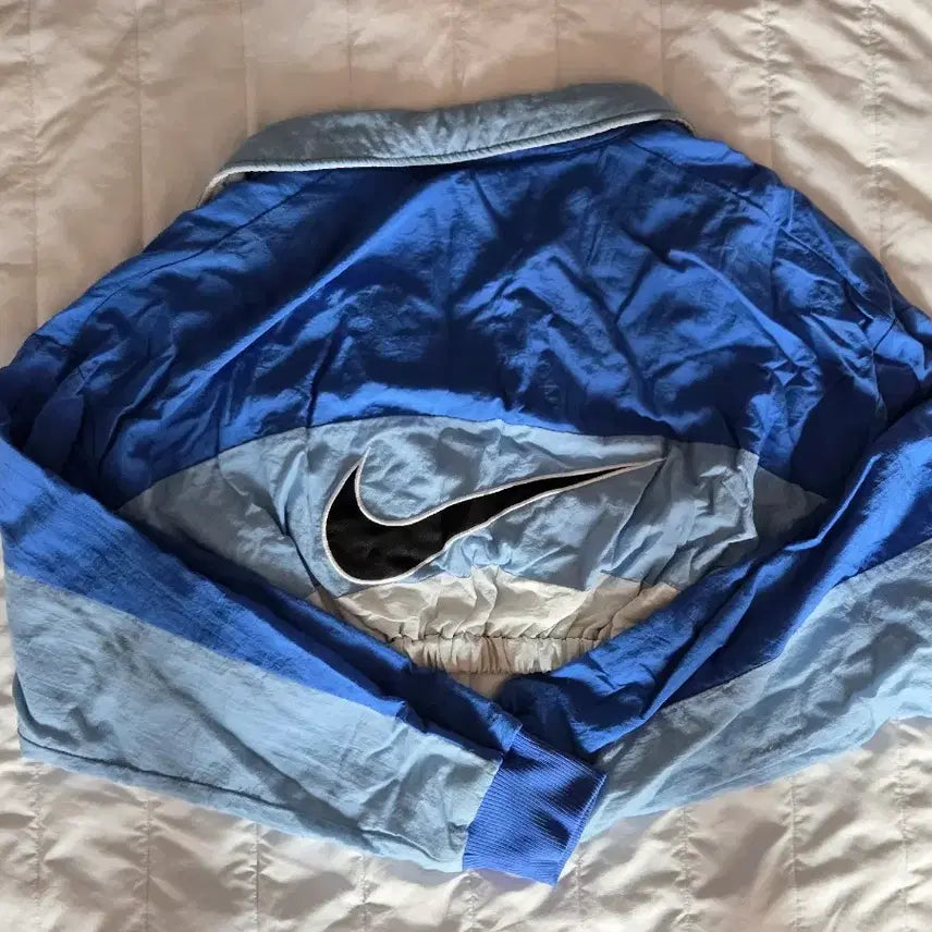 [BUNJANG] Nike Old School Cropped Windbreaker Jacket / 나이키 올드스쿨 크롭 바람막이 하늘색 대장템 포카리 빅로고 백로고