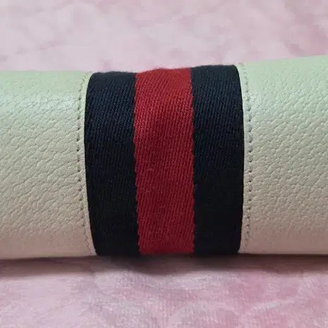 [SOLD OUT] 구찌 오피디아 GG 체인 숄더백 화이트