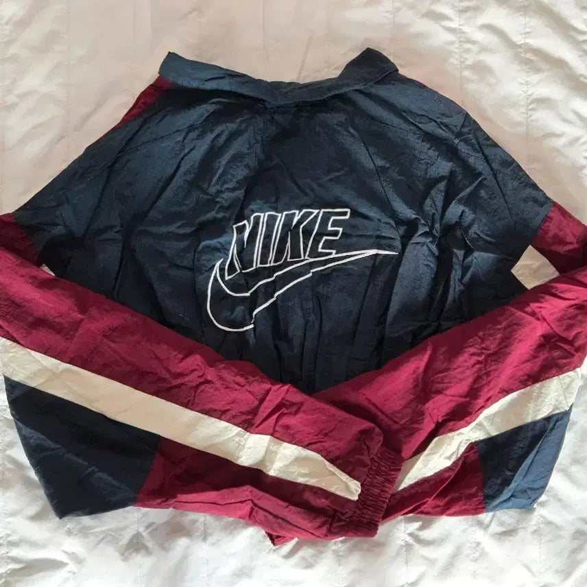 [BUNJANG] Nike Old School Cropped Windbreaker Jacket / 나이키 올드스쿨 크롭 바람막이 커스텀 빈티지 빅로고 백로고 버건디