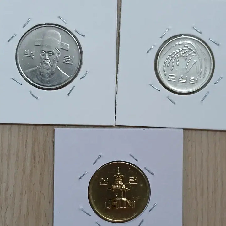 [BUNJANG] 1998 10, 50, 100 Won Coin Set (3-Piece Bundle) / 1998년100.5010원(3종세트).일괄판매.준미급