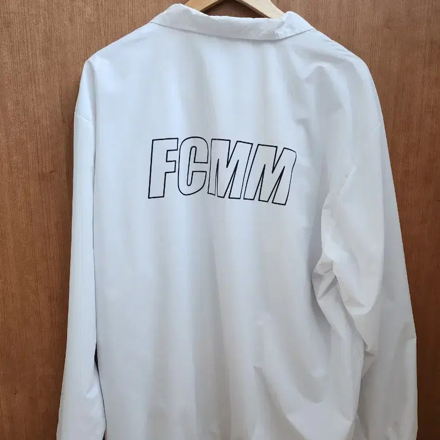 [SOLD OUT] FCMM 바람막이 자켓 화이트 XL