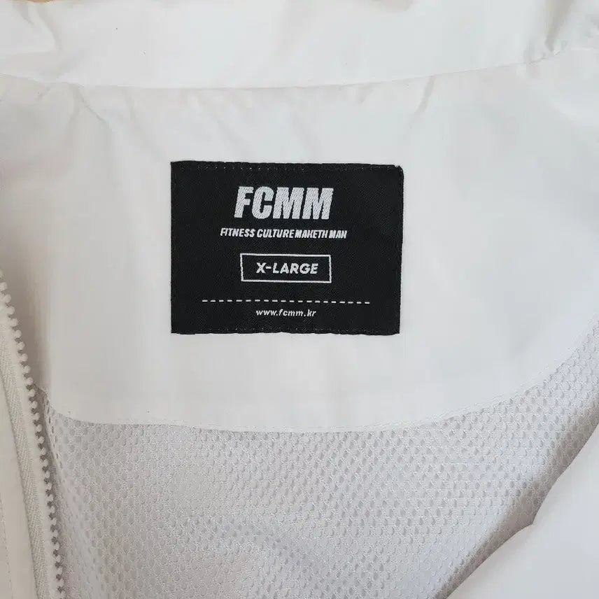 [SOLD OUT] FCMM 바람막이 자켓 화이트 XL